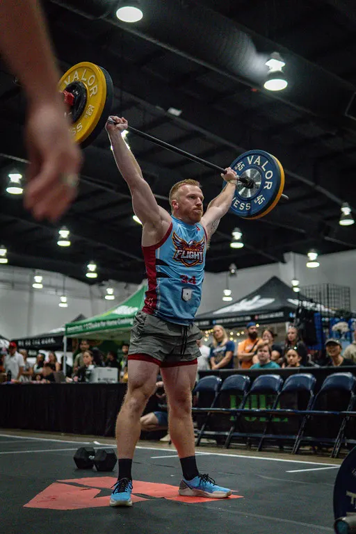 Hunter Williams overhead