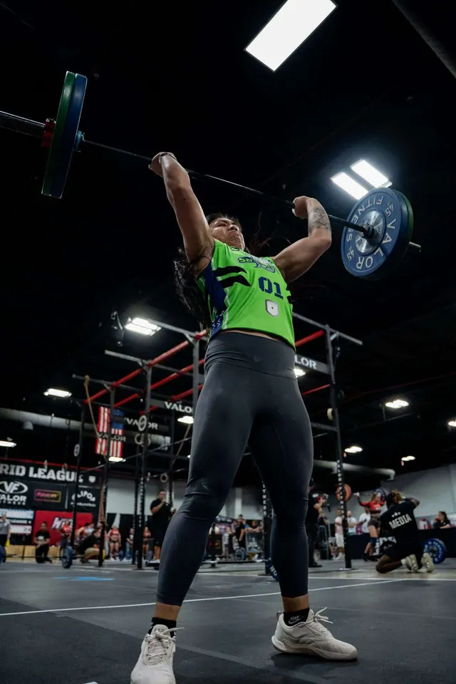 Dana Paran in action