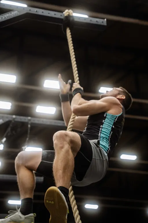 Darren Lasso rope climb
