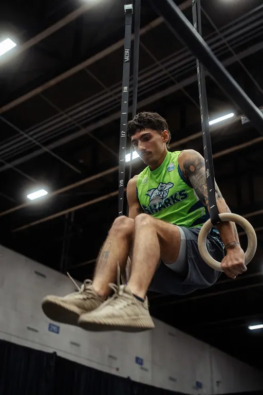 Quentin Ambrioso ring muscle up