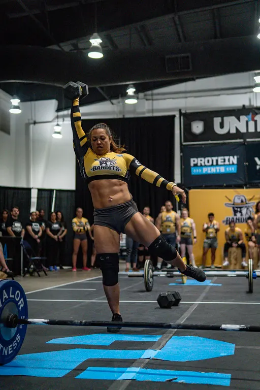 Sophia Davenport dumbbell snatch