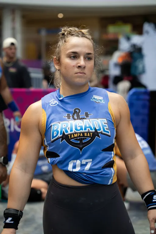 Isabella Carvalho team