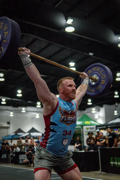 Hunter Williams overhead