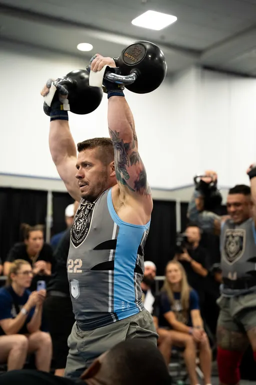 Steven Cupec kettlebell clean