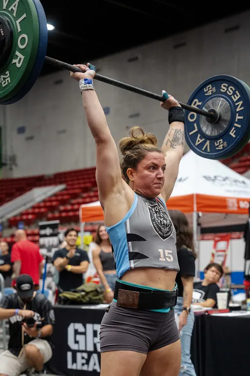 Kara Petruzzelli overhead