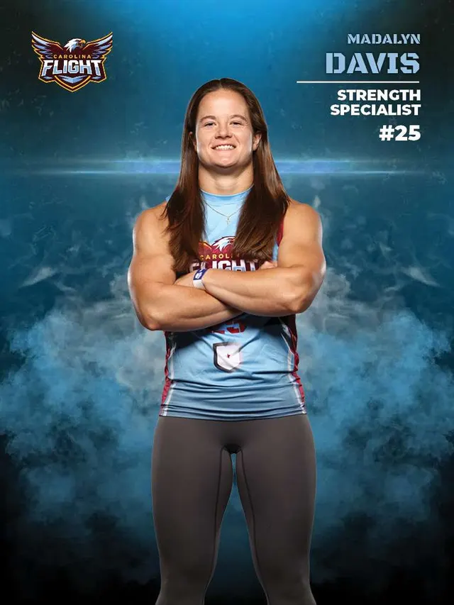 Madalyn Davis player card
