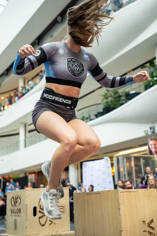 Sydney Pawlak box jump