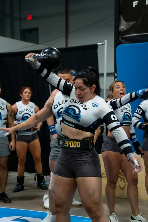 Maddie Butler kettlebell snatch
