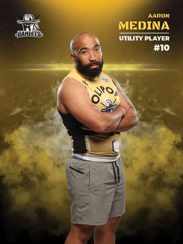 Aaron Medina player card