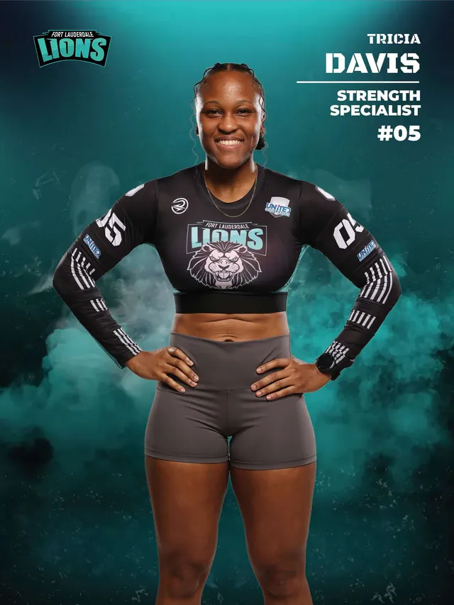 Tricia Davis player card
