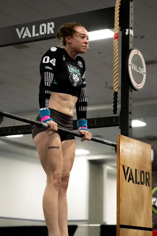 Janet Durant bar muscle up