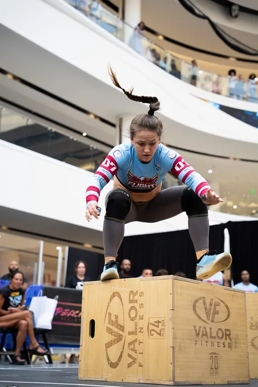 Alexis Turpin box jump
