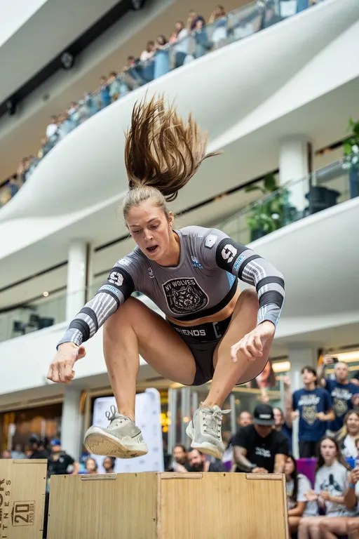 Sydney Pawlak box jump