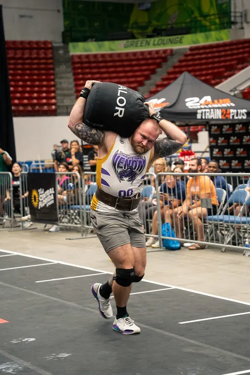 Tyler Anderson carry